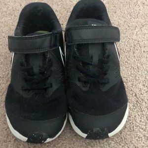 Nike shoes boys size 13